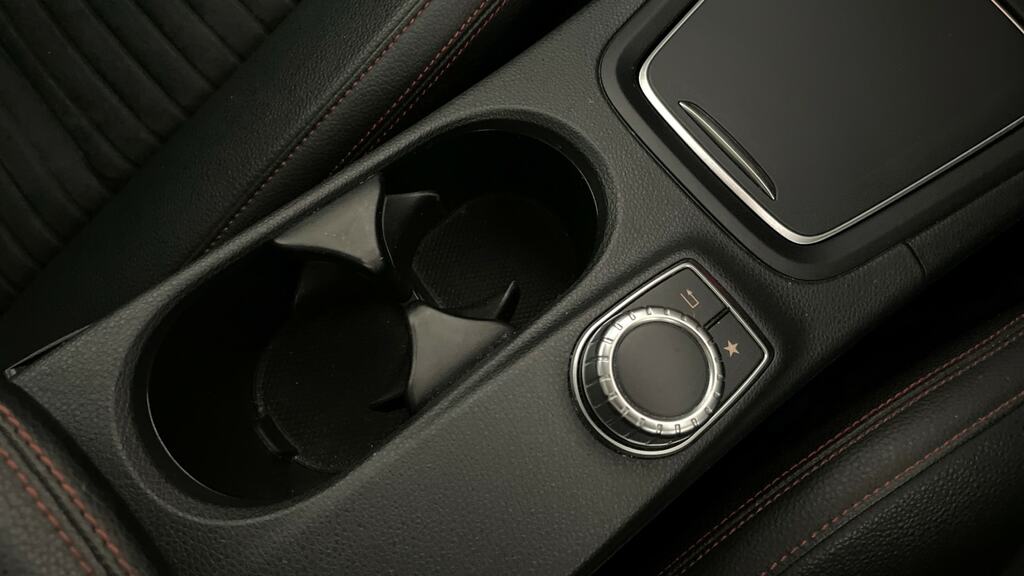 Mercedes-Benz B Class B180d Sport White #19