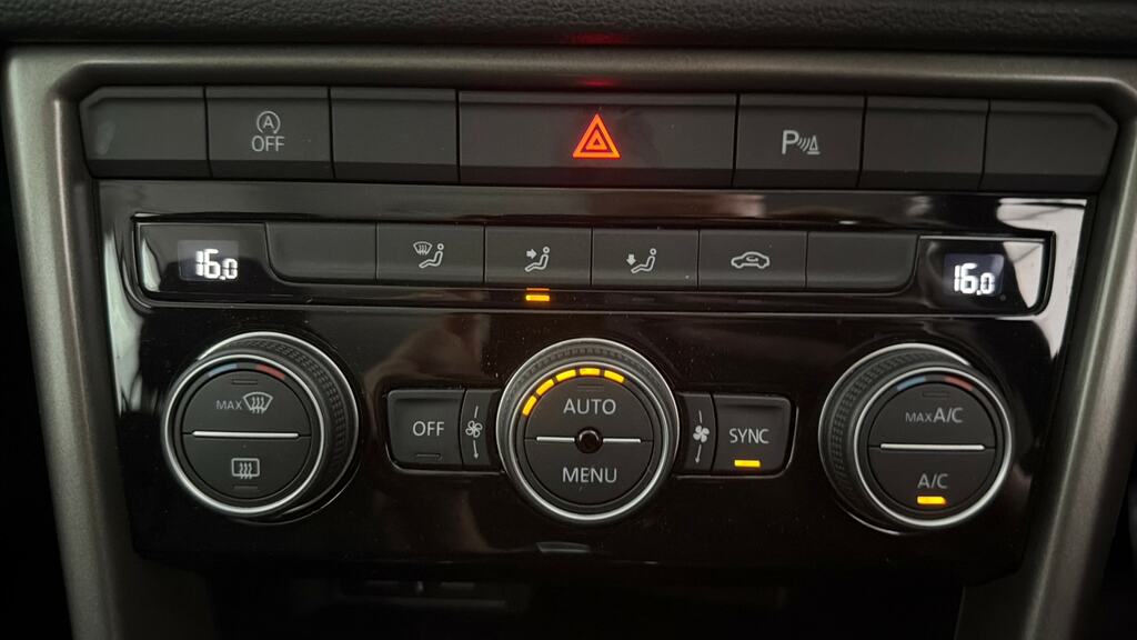 Volkswagen T-Roc Black Edition Grey #16