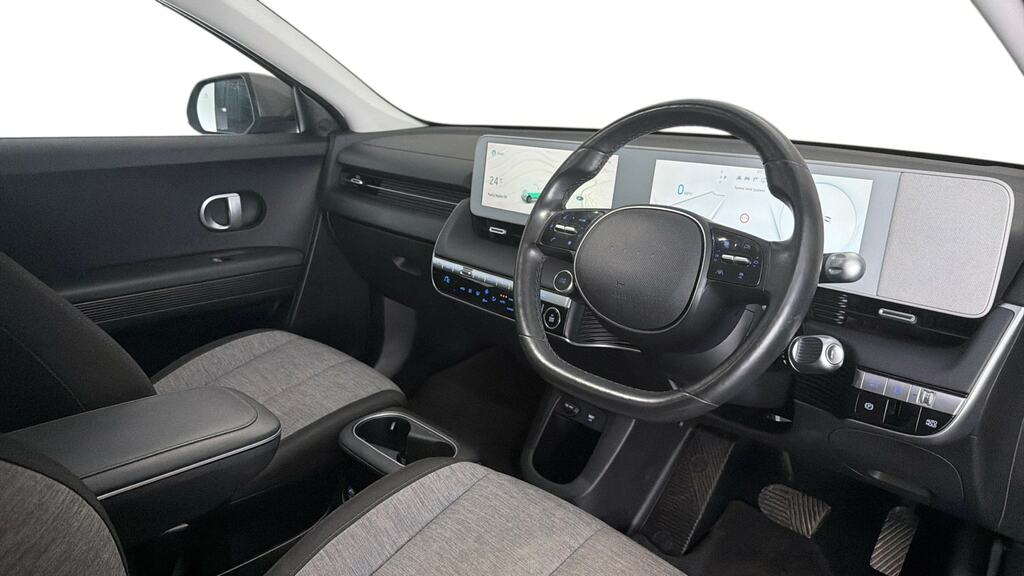 Hyundai Ioniq 5 Hatchback Black #9