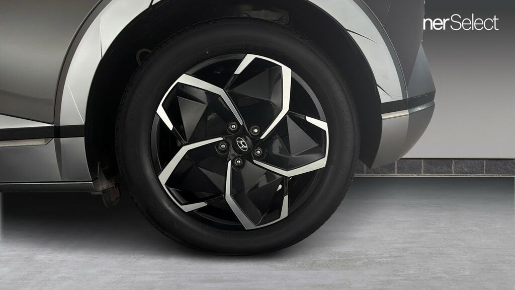 Hyundai Ioniq 5 Hatchback Black #25