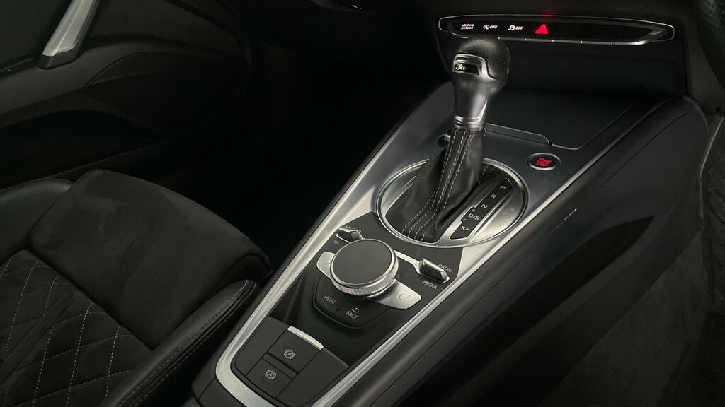 Audi TT 2.0 Tfsi 40 Black Edition Coupe S Troni Blue #14