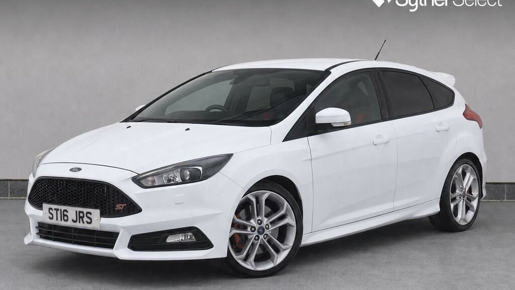 Ford Focus Estate 1.5 Tdci Zetec 2016 Black #2