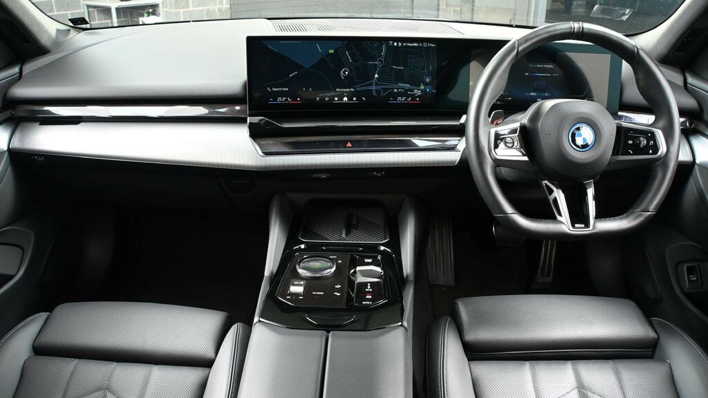 BMW i5 250Kw Edrive40 M Sport Pro 84Kwh Blue #4