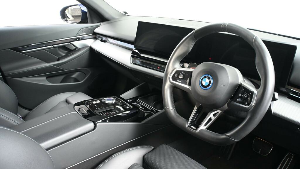 BMW i5 250Kw Edrive40 M Sport Pro 84Kwh Blue #6