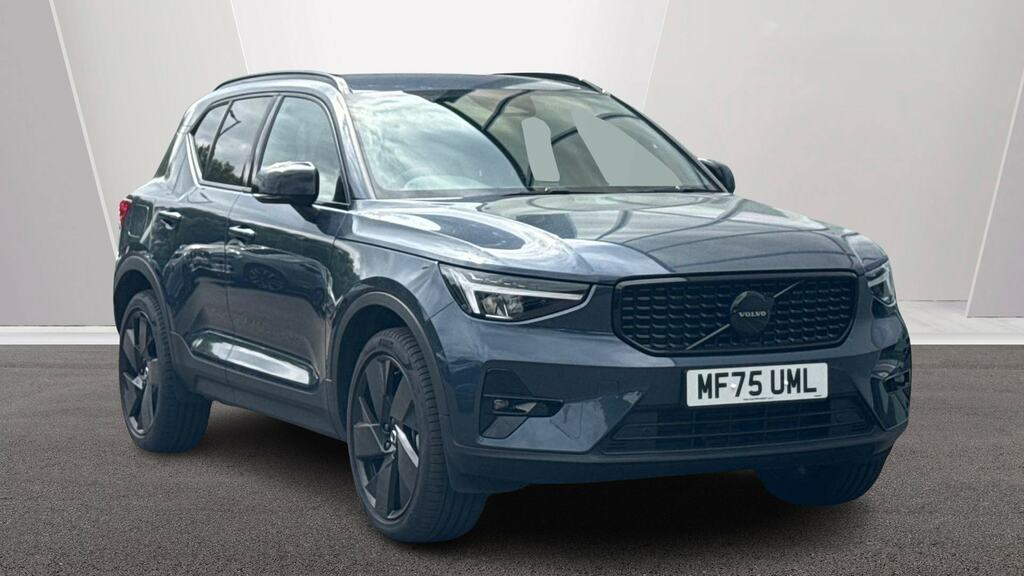 Volvo XC40 2.0 B3p Plus Black Edition Blue