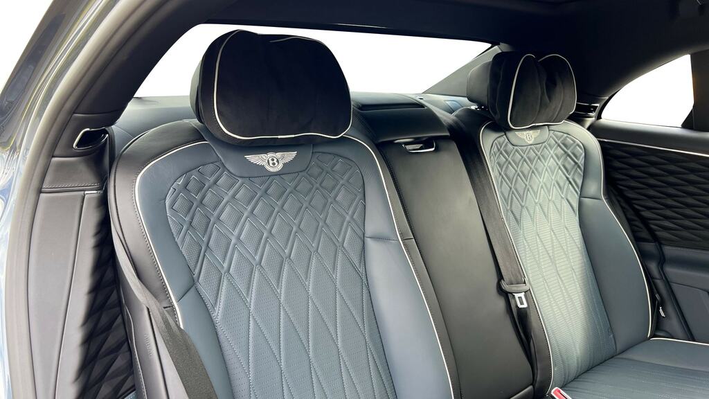 Bentley Flying Spur 4.0 V8 Mulliner Citytouring 4 Seat Purple #11