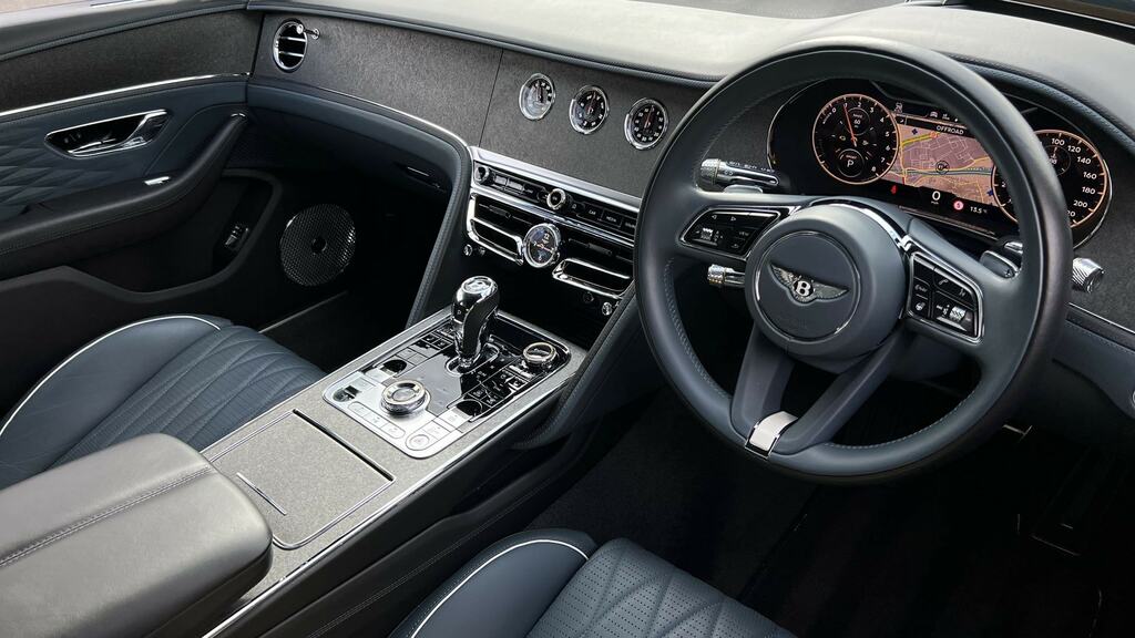 Bentley Flying Spur 4.0 V8 Mulliner Citytouring 4 Seat Purple #9