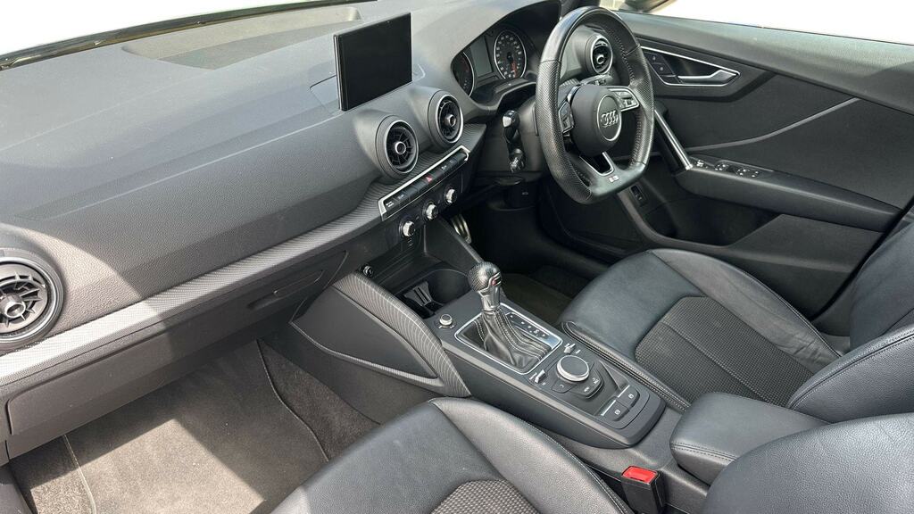 Audi Q2 35 Tfsi S Line S Tronic Grey #2