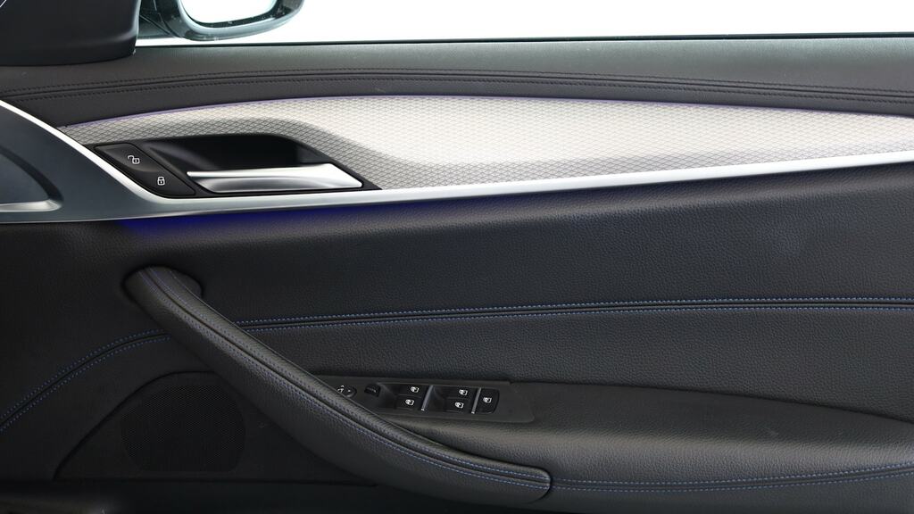 BMW 5 Series 520D M Sport White #19