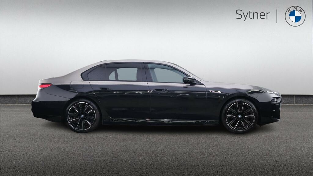 BMW i7 485Kw M70 Xdrive 105.7Kwh Ultimate Pack Black #3