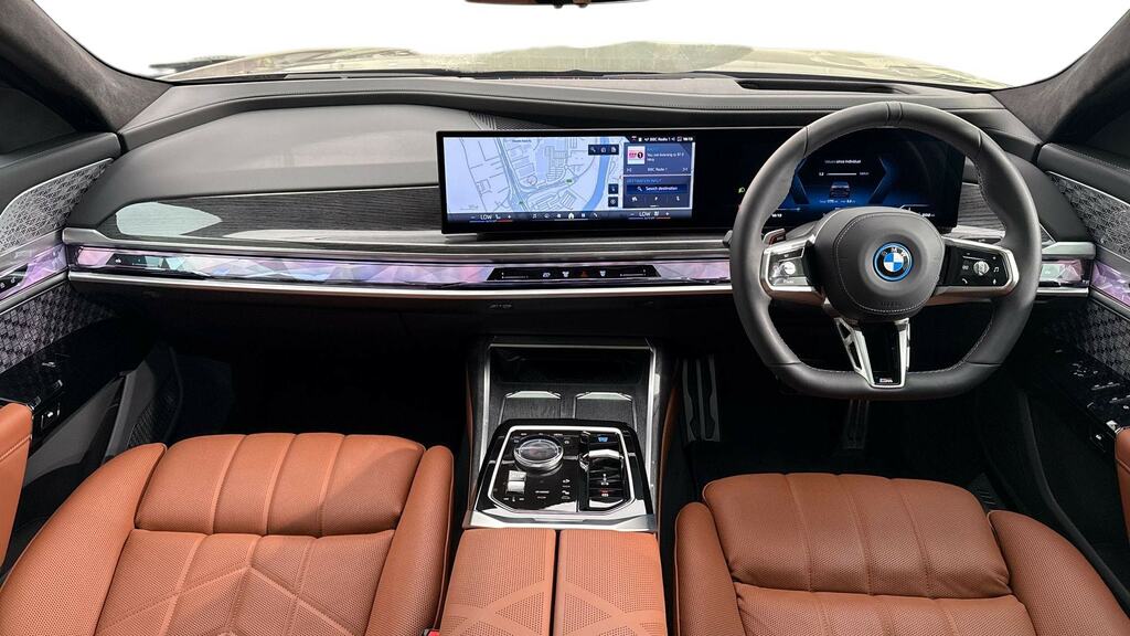 BMW i7 485Kw M70 Xdrive 105.7Kwh Ultimate Pack Black #4