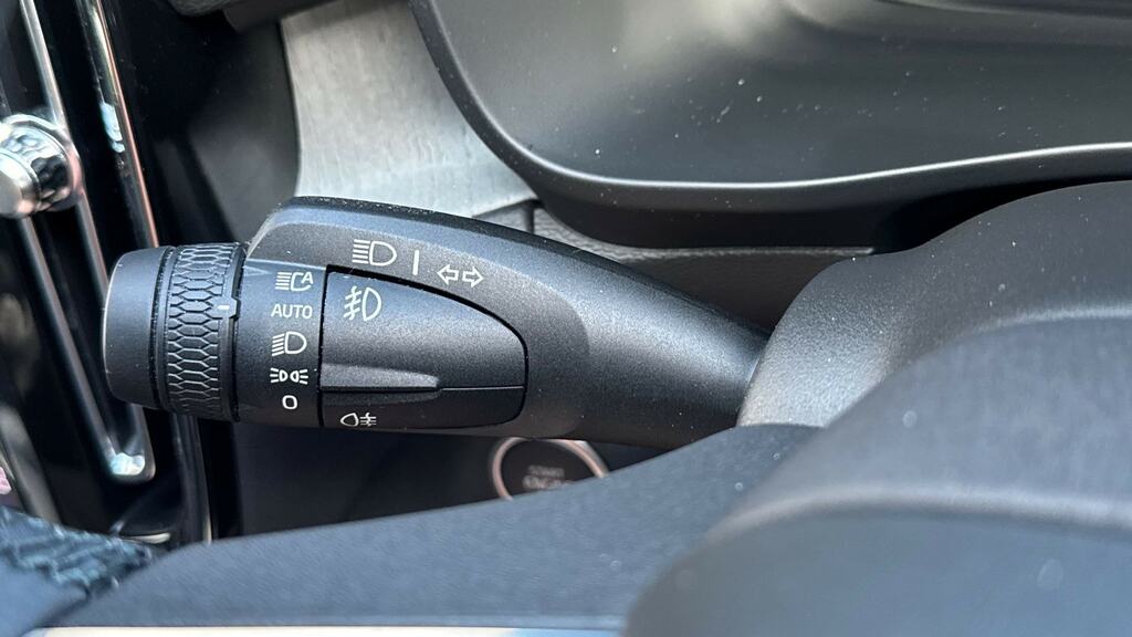 Volvo XC40 Plus, B3 Mild Hybrid, Dark Black #22