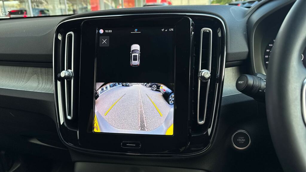 Volvo XC40 Plus, B3 Mild Hybrid, Dark Black #32