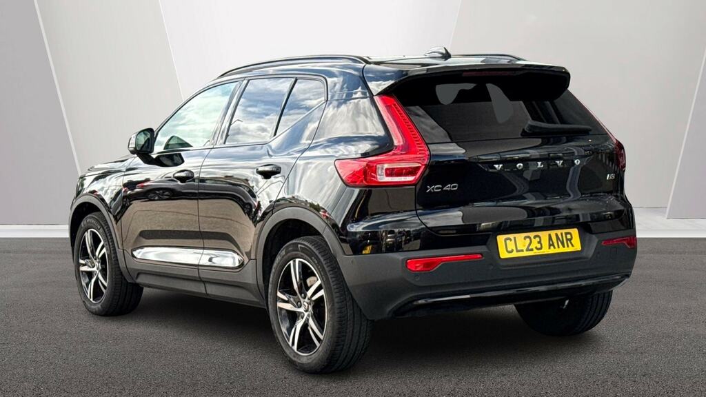 Volvo XC40 2.0 B3p Plus Dark Black #2
