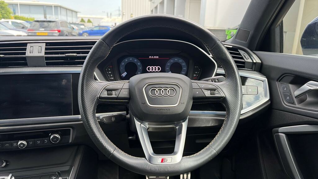 Audi Q3 Black Edition 40 Tfsi Quattro 190 Ps S Tronic Grey #10