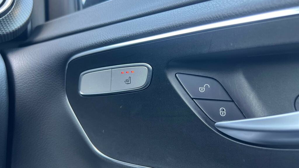 Mercedes-Benz V Class V 220 D Sport Marco Polo Black #21