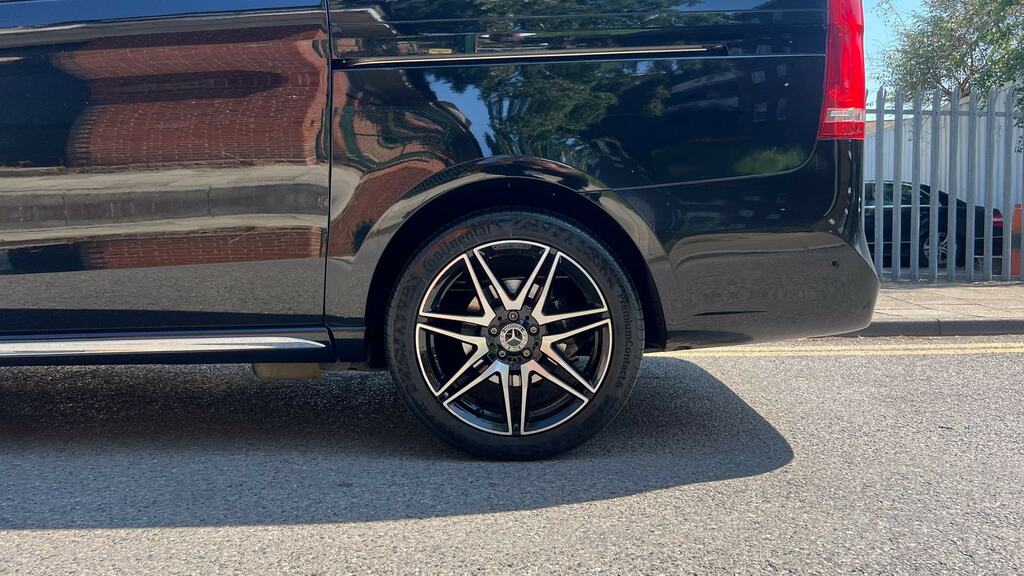 Mercedes-Benz V Class V220 D Amg Line 9G-tronic Long Black #5