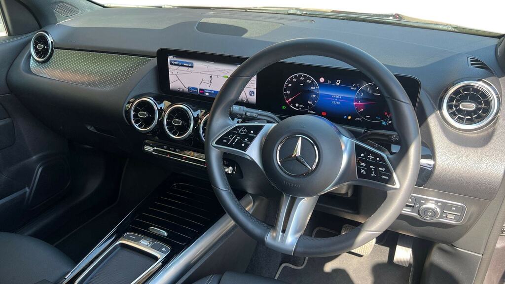 Mercedes-Benz GLA Class Gla 200 Sport Executive Grey #3