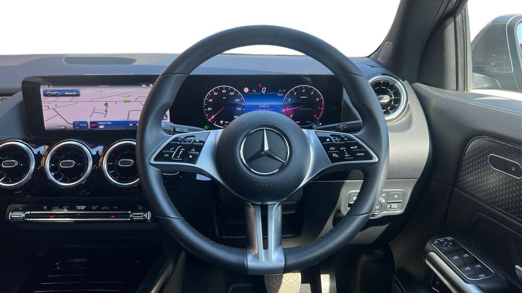 Mercedes-Benz GLA Class 1.3 Gla200h Mhev Amg Line Executive Suv Petr Grey #9
