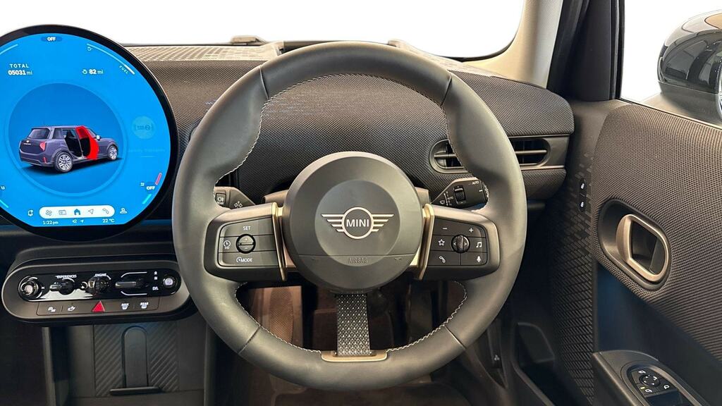 Mini Hatch 1.5 C Classic Level 1 Black #5