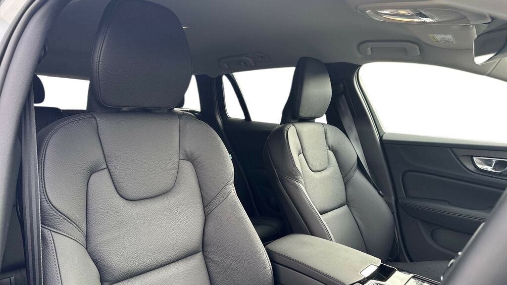 Volvo V60 Plus, B4 Mild Hybrid, Dark Blue #9