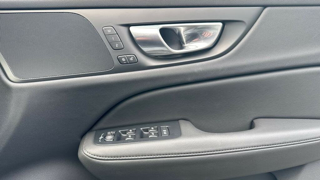 Volvo V60 Plus, B4 Mild Hybrid, Dark Blue #15