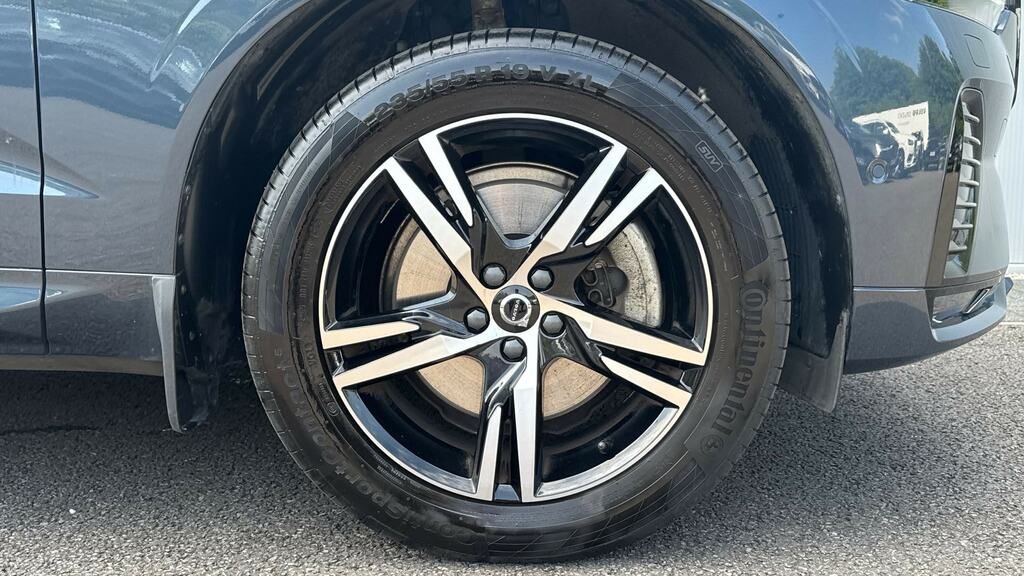 Volvo XC60 2.0 B4d Momentum Awd Geartronic Grey #16