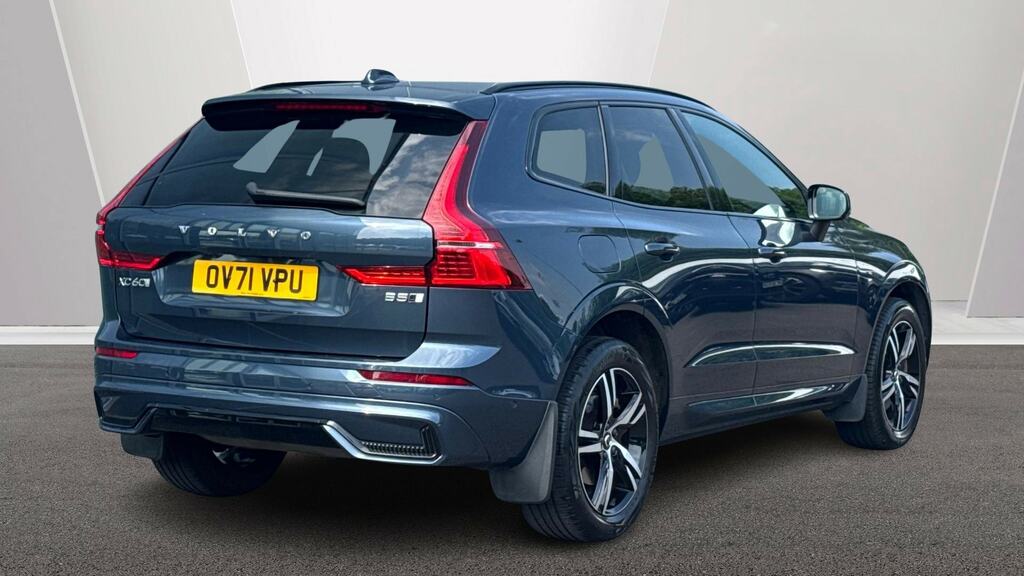 Volvo XC60 2.0 B4d Momentum Awd Geartronic Grey #7