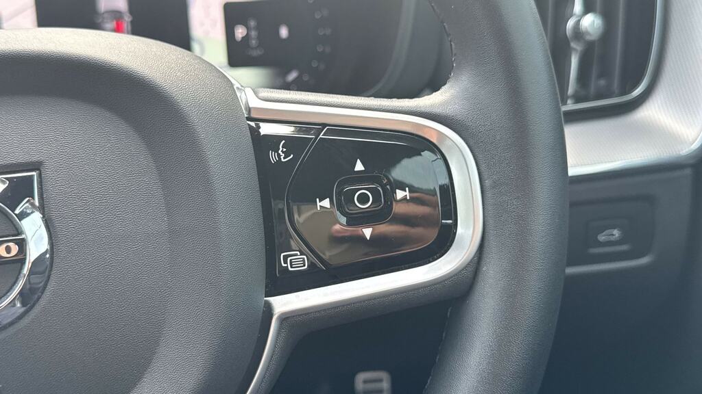 Volvo XC60 2.0 B4d Momentum Awd Geartronic Grey #19