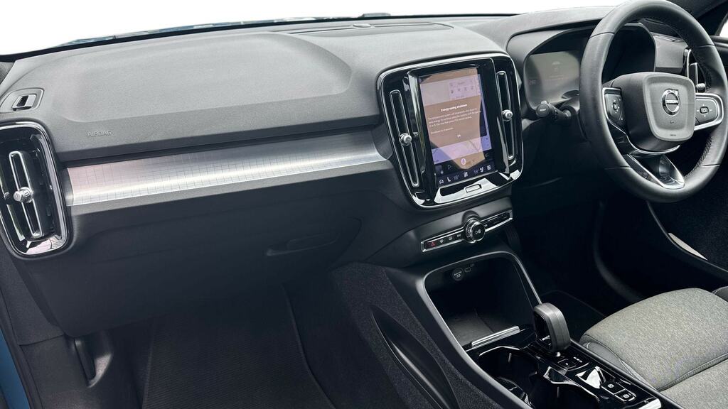 Volvo XC40 2.0 B3p Plus Dark Blue #4