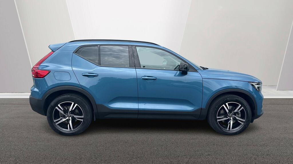 Volvo XC40 2.0 B3p Plus Dark Blue #3