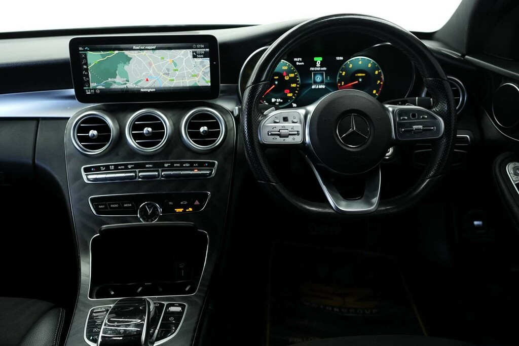 Mercedes-Benz 300 C Amg Line Premium Black #4