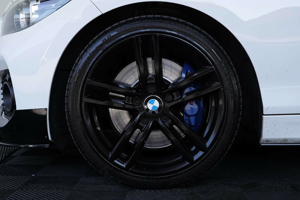 BMW 1 Series 118I M Sport Shadow Edition YJ19YZU  #4
