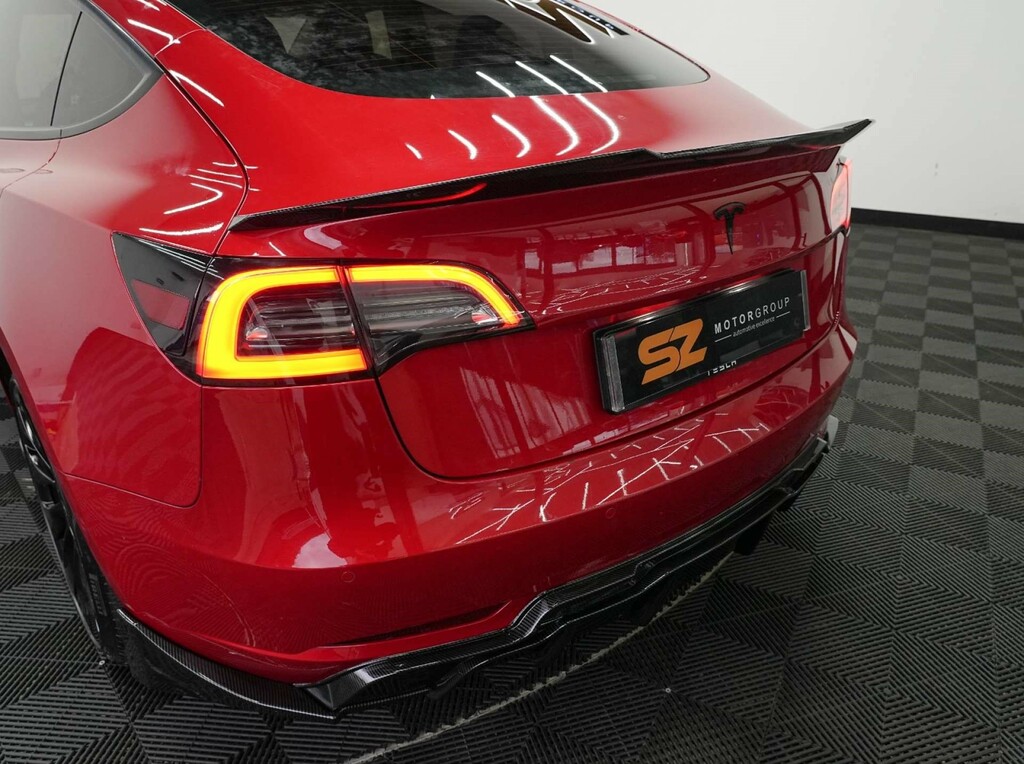 Tesla Model 3 Dual Motor Long Range Saloon 4 White #28