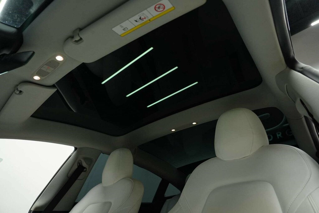 Tesla Model 3 Dual Motor Long Range Saloon 4 White #9