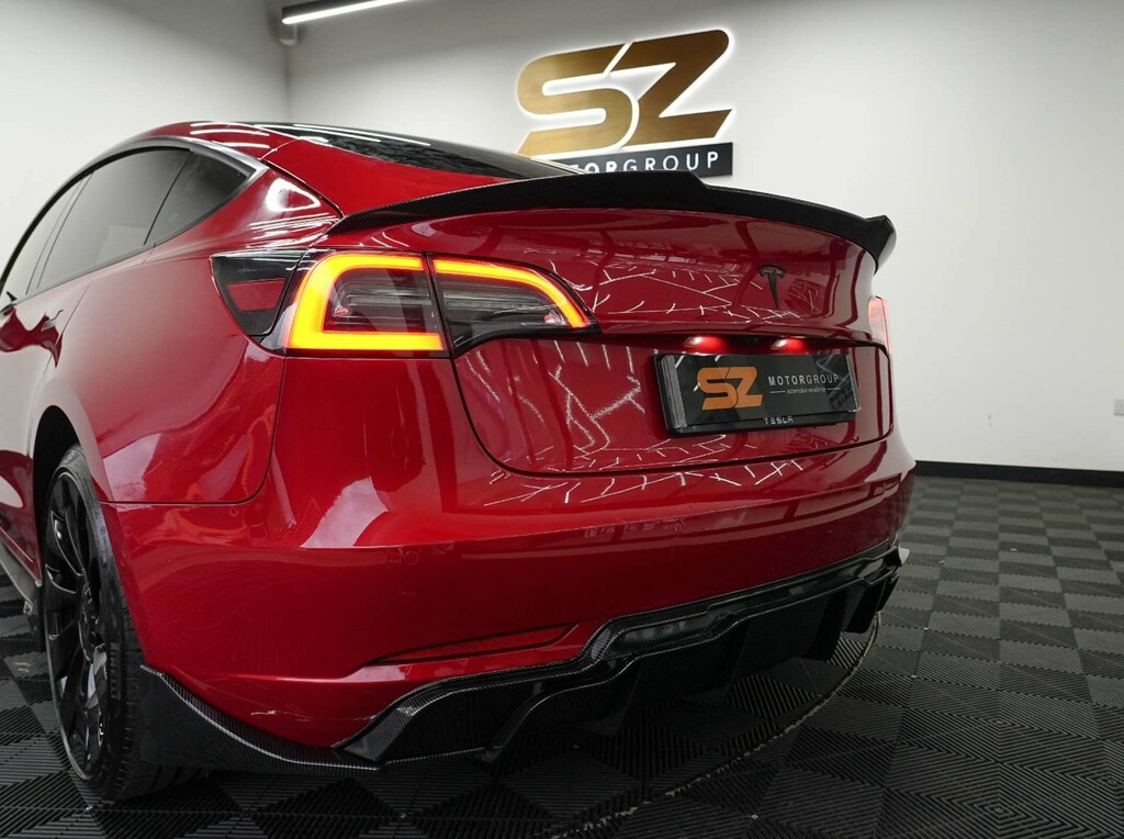 Tesla Model 3 Dual Motor Long Range Saloon 4 White #42