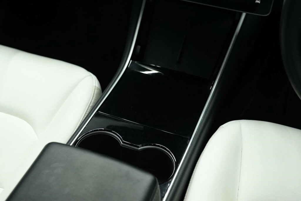 Tesla Model 3 Dual Motor Long Range Saloon 4 White #57