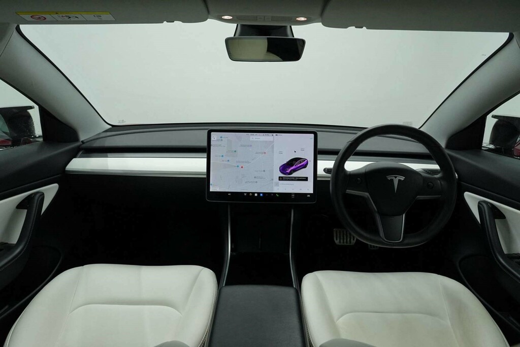 Tesla Model 3 Dual Motor Long Range Saloon 4 White #67