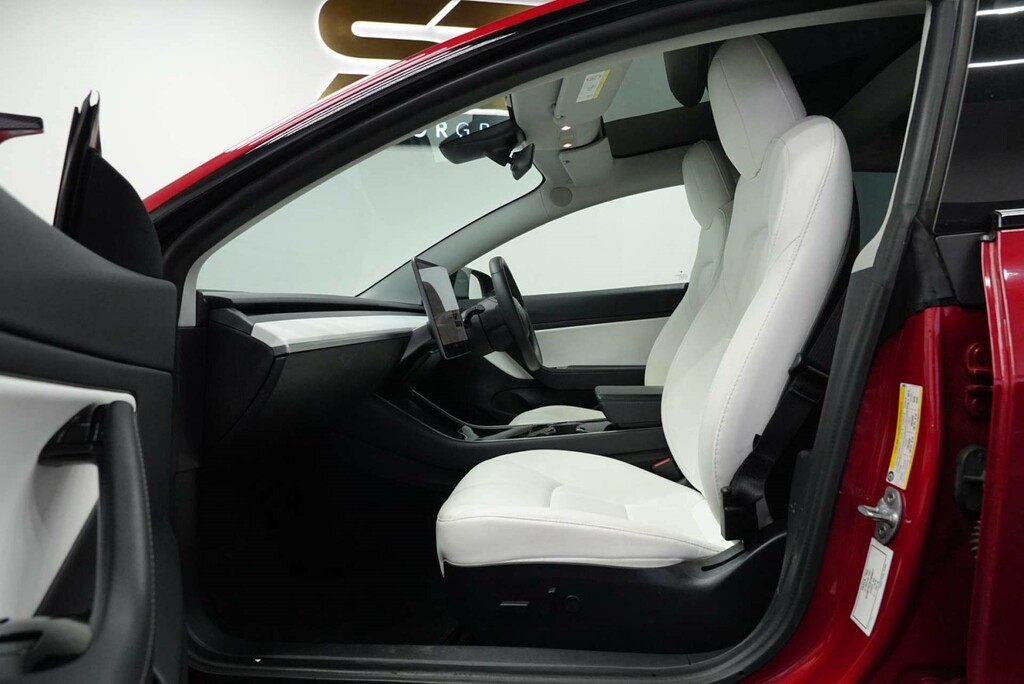 Tesla Model 3 Dual Motor Long Range Saloon 4 White #69