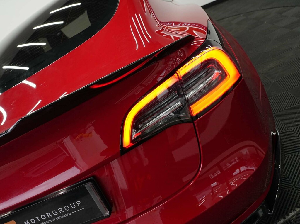 Tesla Model 3 Dual Motor Long Range Saloon 4 White #47
