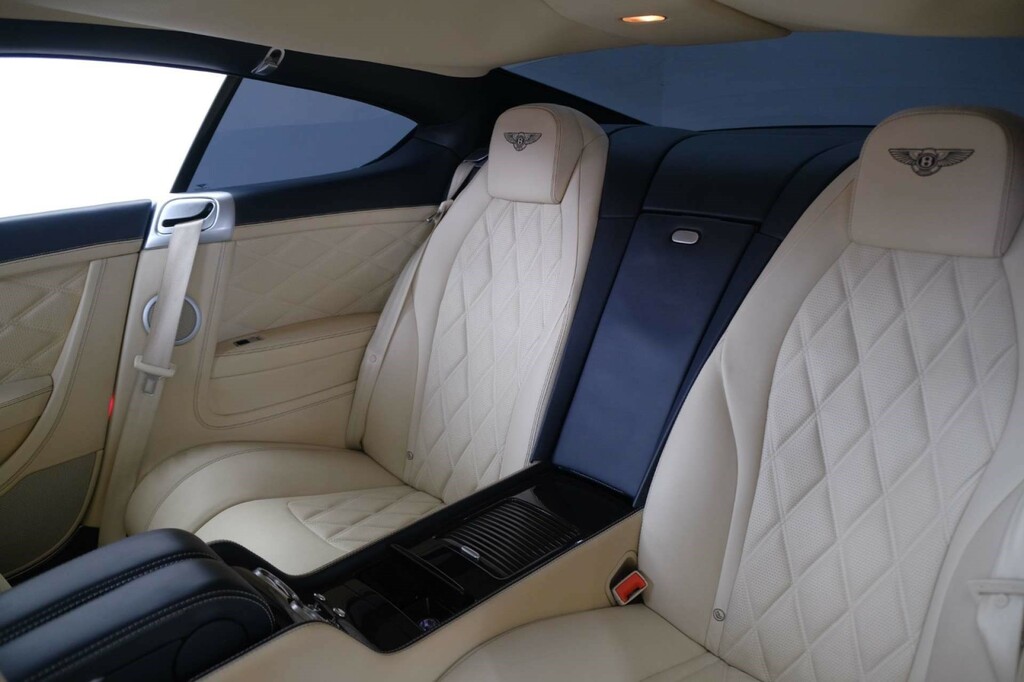 Bentley Continental Gt Bentley Continental 6.0 Flexfuel Gt 6Spd 4Wd Silver #18