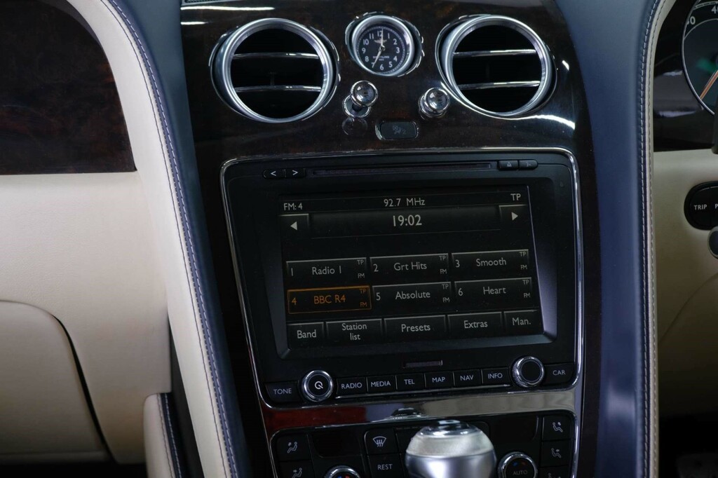 Bentley Continental Gt Bentley Continental 6.0 Flexfuel Gt 6Spd 4Wd Silver #34
