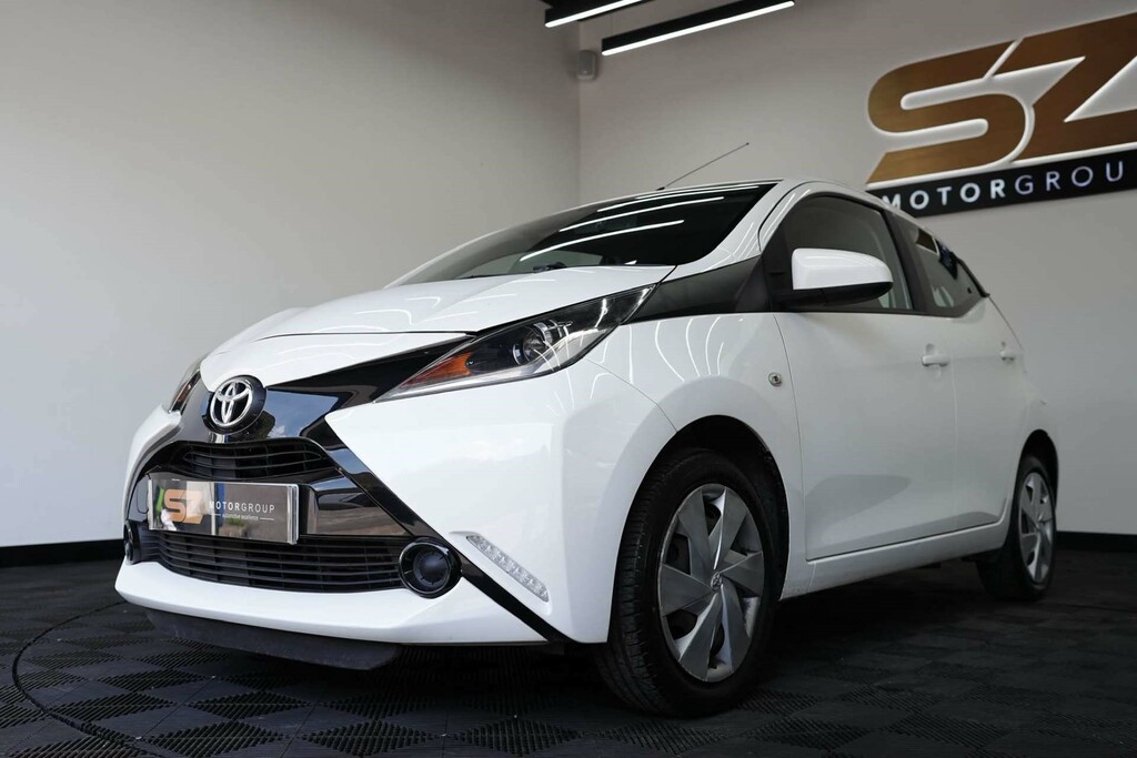 Toyota Aygo X X-play Vvt-i #3