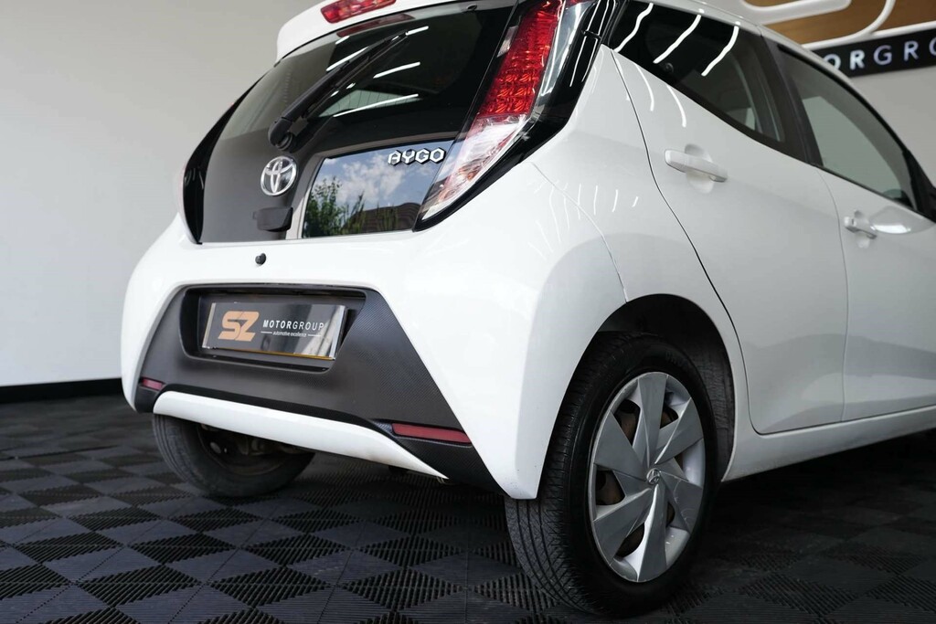 Toyota Aygo X X-cite 2 Blue #30