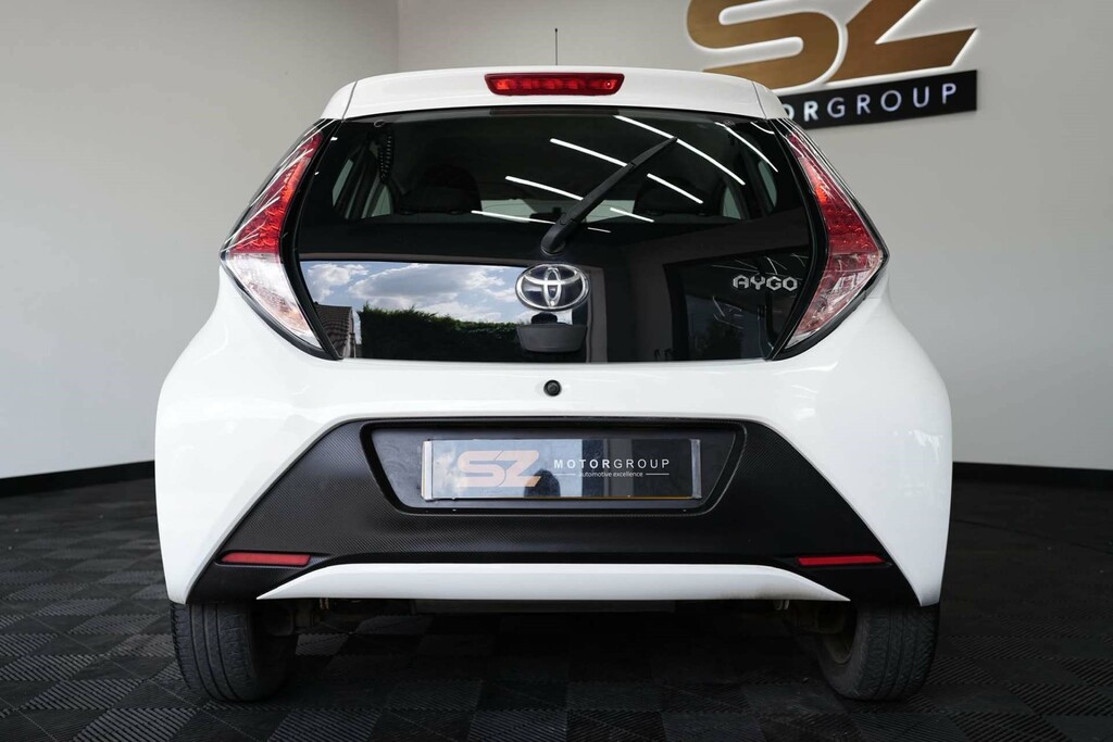 Toyota Aygo X X-play Vvt-i #6