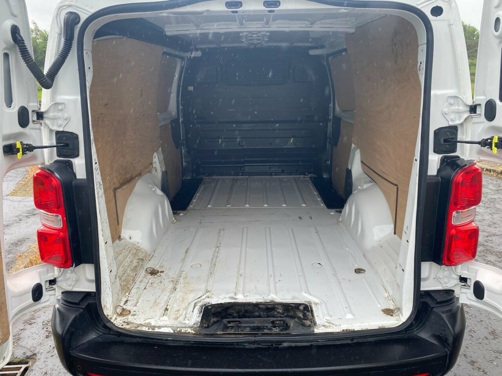 Citroen Dispatch 2L Enterprise Xl 6Dr EX21UKC White #6