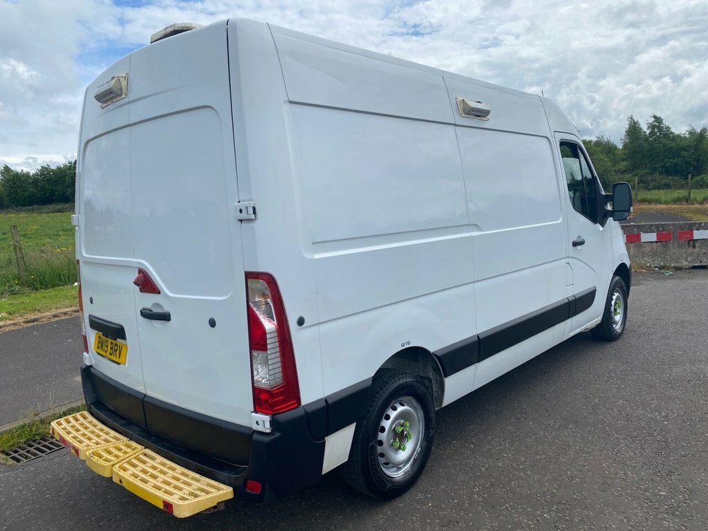 Vauxhall Movano 2.3L Null BW19BRV White #3