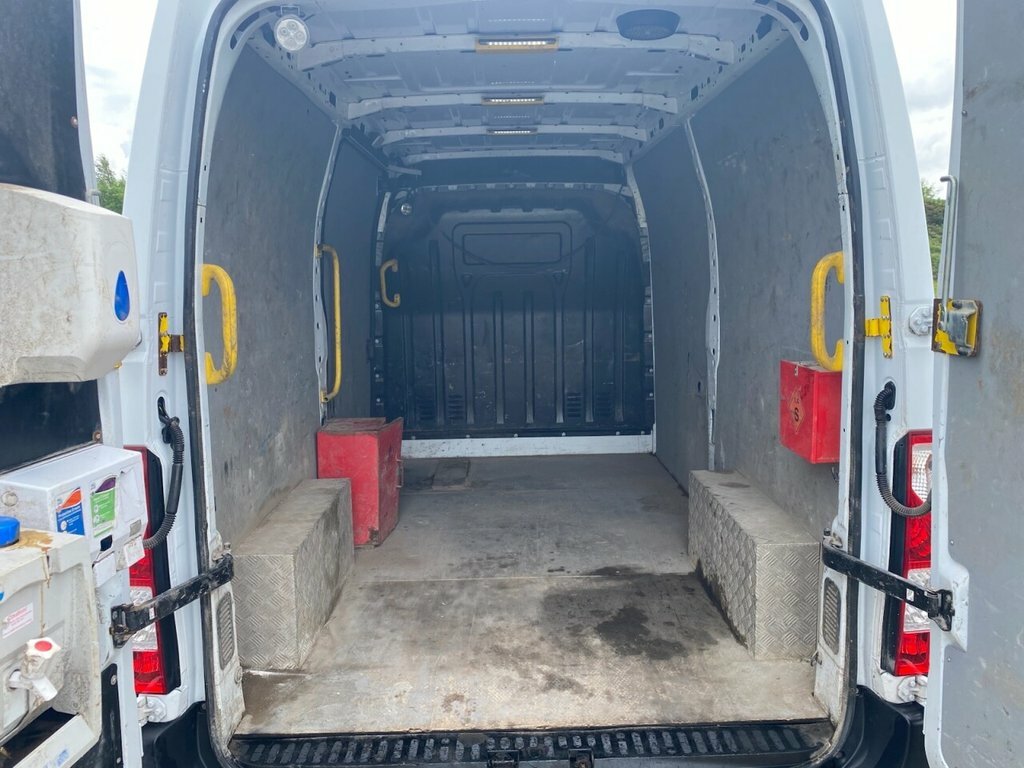 Vauxhall Movano 2.3L Null BW19BRV White #6