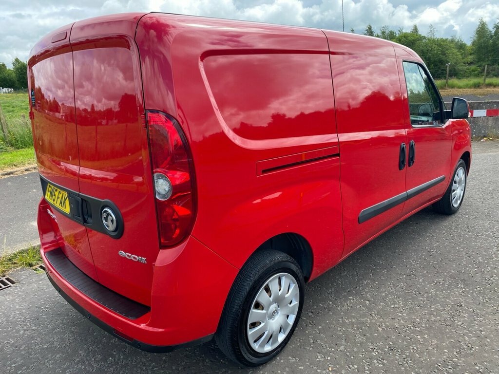 Vauxhall Combo 1.3L Sportive Red #3