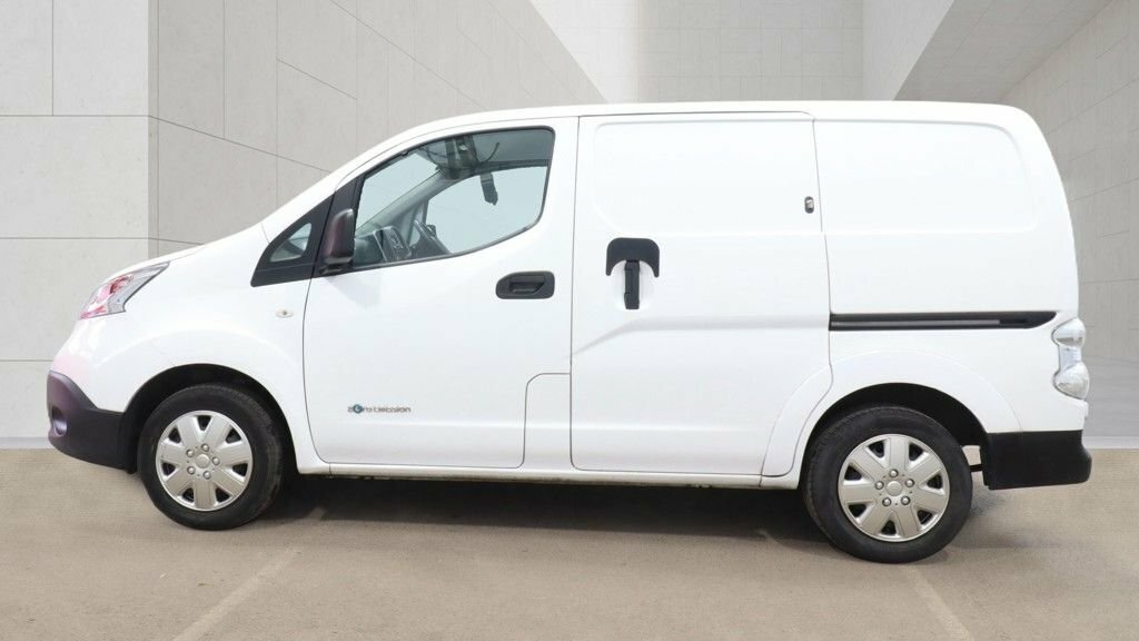Nissan e-NV200 Mpv White #3